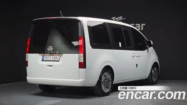 Hyundai Staria — Фото автомобиля 2