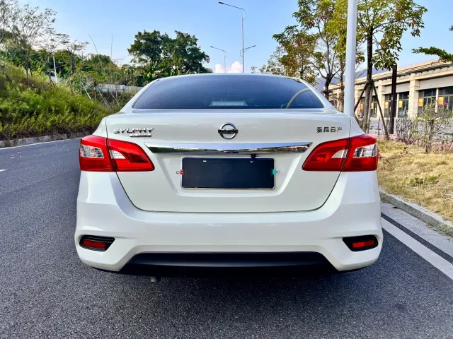 Nissan Sylphy — Фото автомобиля 6
