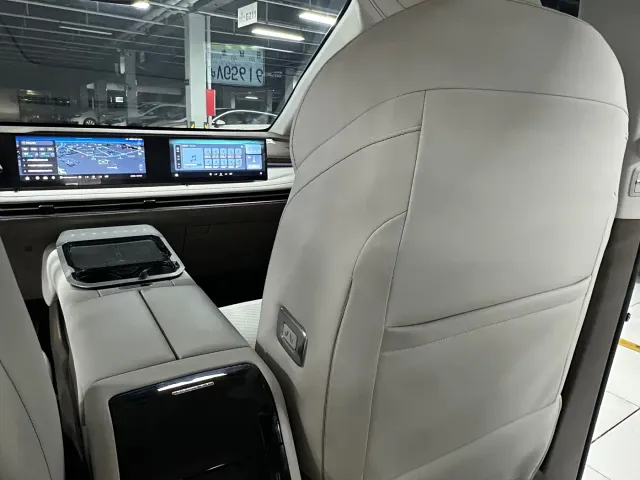 Maxus Dajia 7 — Фото автомобиля 12