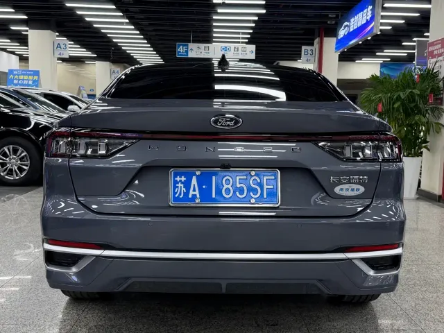 Ford Mondeo — Фото автомобиля 10