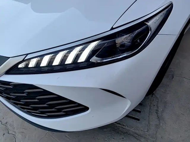 BYD Qin PLUS — Фото автомобиля 23