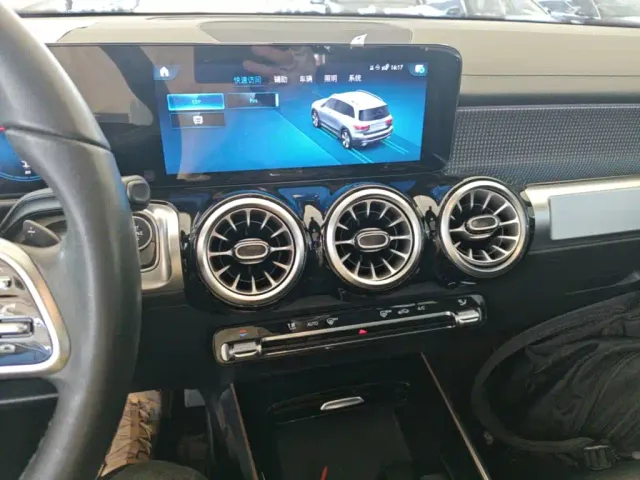 Mercedes-Benz GLB-Class — Фото автомобиля 12