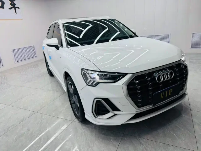 Audi Q3 — Фото автомобиля 3