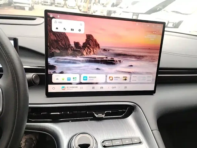 Geely Galaxy E5 — Фото автомобиля 12