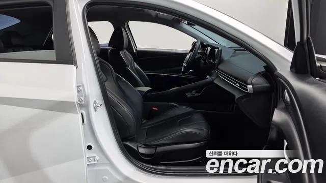 Hyundai Avante CN7 — Фото автомобиля 16