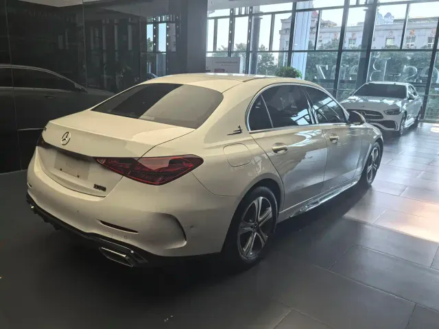 Mercedes-Benz C-Class — Фото автомобиля 10