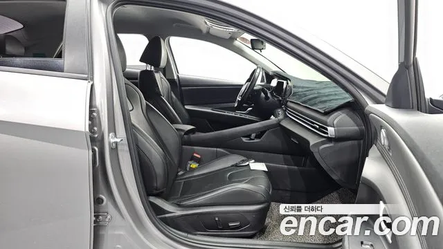 Hyundai AVANTE Новый Avante (CN7) — Фото автомобиля 26