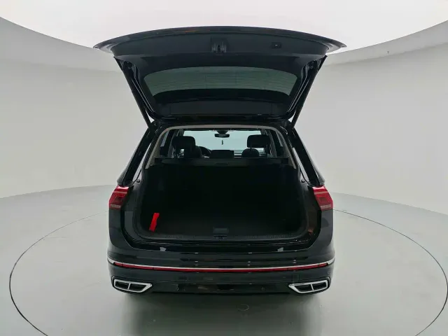 Volkswagen Tiguan L — Фото автомобиля 19