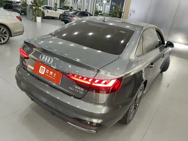 Audi A4L — Фото автомобиля 7