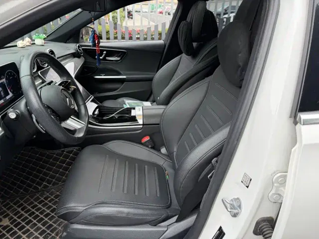 Mercedes-Benz C-Class — Фото автомобиля 8
