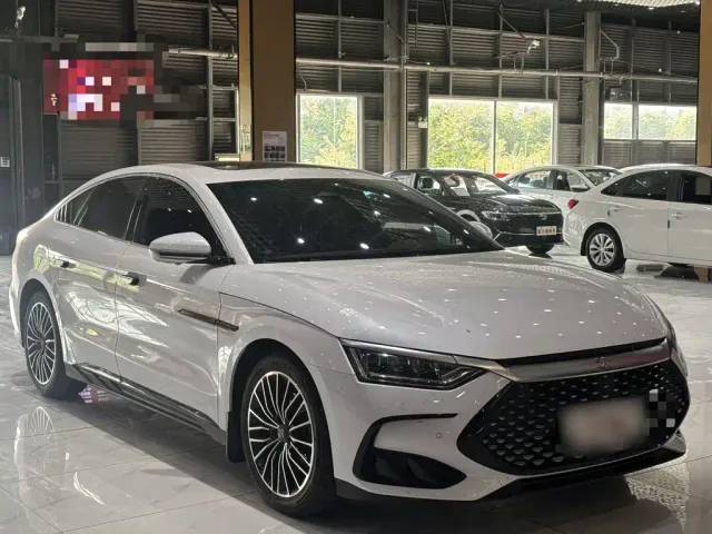 BYD Han — Фото автомобиля 3
