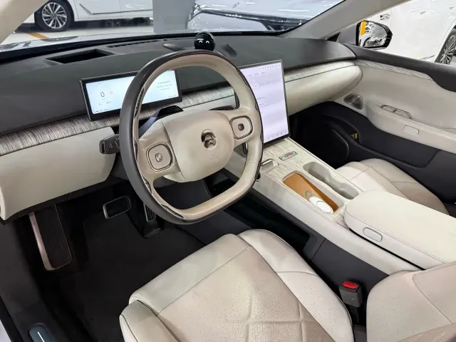 Nio ET7 — Фото автомобиля 6