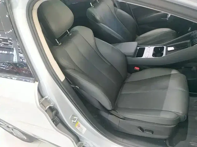 BYD Yuan PLUS — Фото автомобиля 24
