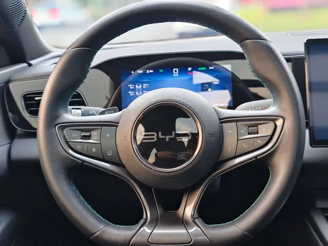 BYD Seal 06 — Фото автомобиля 11