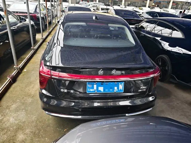 Hongqi H5 — Фото автомобиля 14