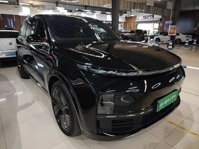 Li Auto L9 — Фото автомобиля 3
