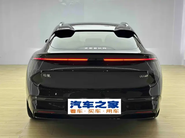 Zeekr 007 GT — Фото автомобиля 5
