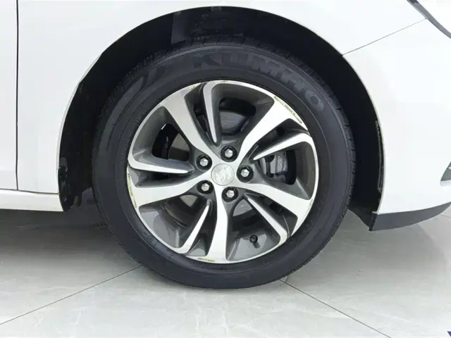 Buick Verano — Фото автомобиля 6