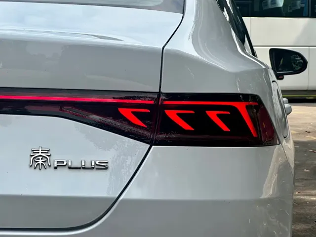 BYD Qin PLUS — Фото автомобиля 12