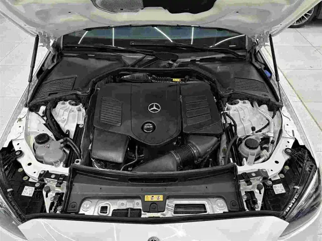Mercedes-Benz C-Class — Фото автомобиля 12