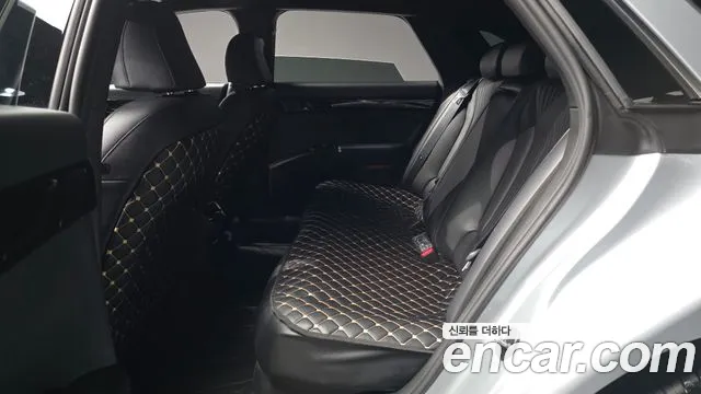 Hyundai Grandeur Grandeur (GN7) 3.5 LPG 2WD (Такси) — Фото автомобиля 26