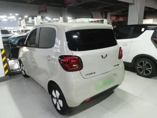 Wuling Hongguang Mini EV — Фото автомобиля 4