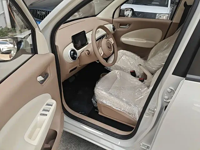 Wuling Hongguang Mini EV — Фото автомобиля 15