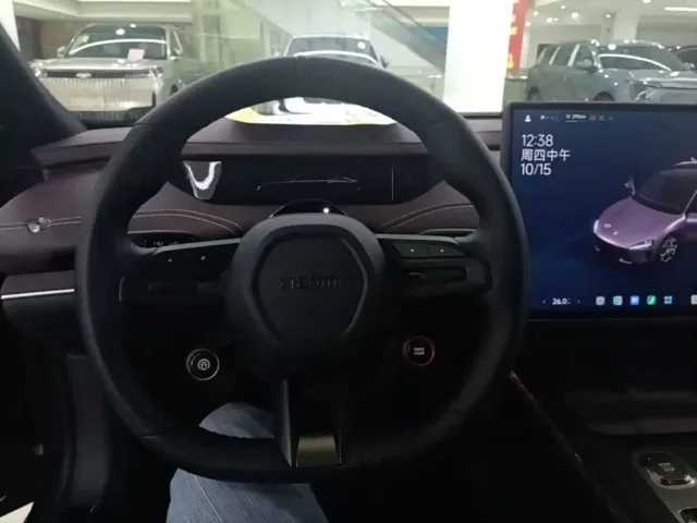Xiaomi SU7 — Фото автомобиля 8