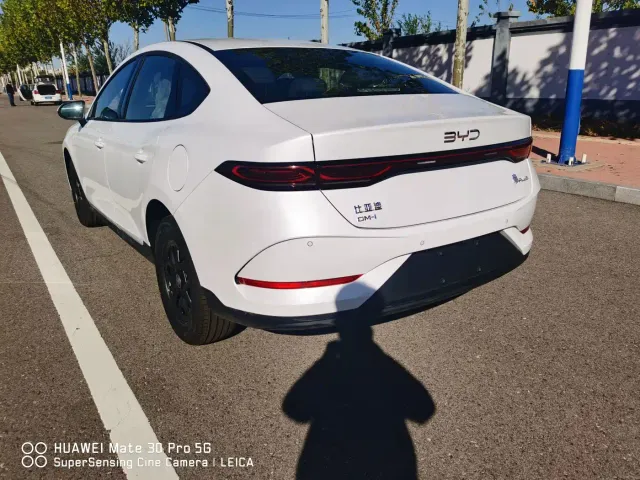 BYD Qin PLUS — Фото автомобиля 4