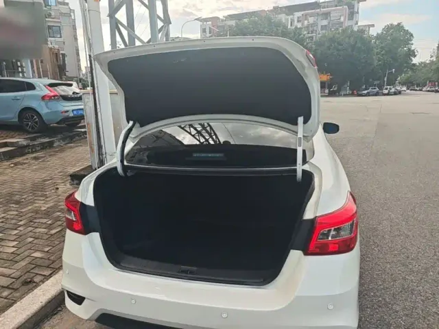 Nissan Sylphy — Фото автомобиля 18