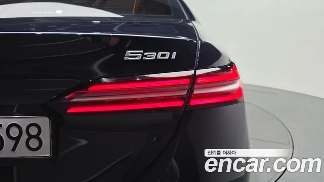 BMW 5-Series 5 серия (G60) 530i xDrive M Sport — Фото автомобиля 21