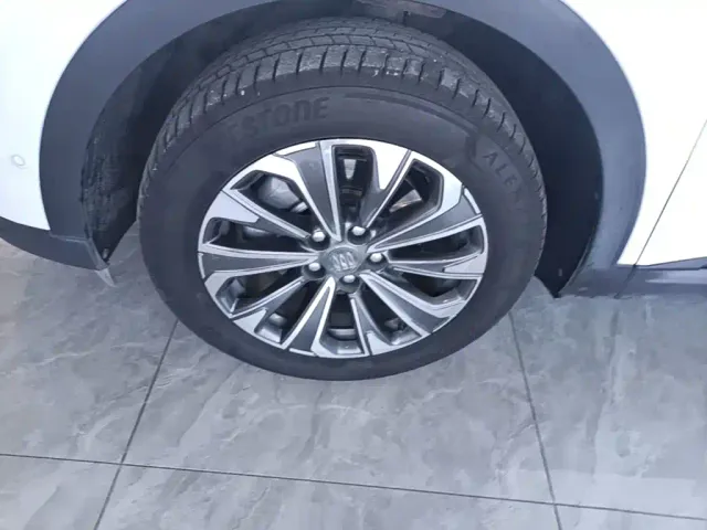Buick Envision Plus — Фото автомобиля 22