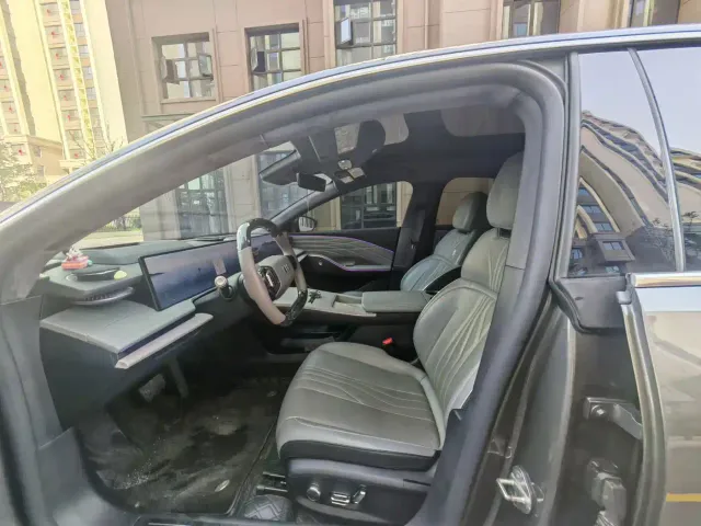 Geely Galaxy E8 — Фото автомобиля 4