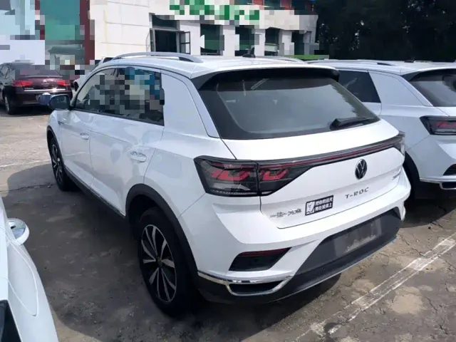 Volkswagen T-Roc — Фото автомобиля 4