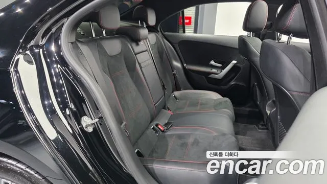 Mercedes-Benz A-Class — Фото автомобиля 12