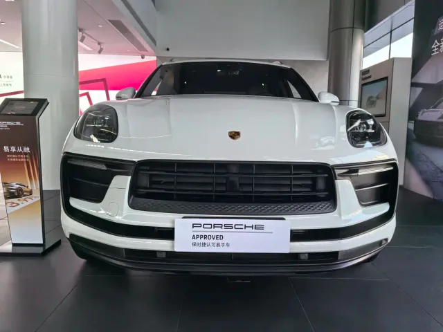 Porsche Macan — Фото автомобиля 6