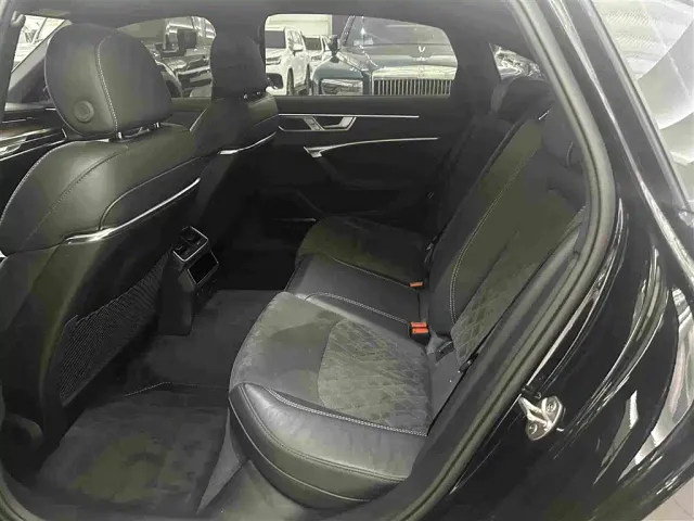 Audi A6L — Фото автомобиля 13