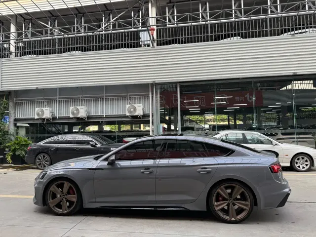 Audi RS 5 — Фото автомобиля 4