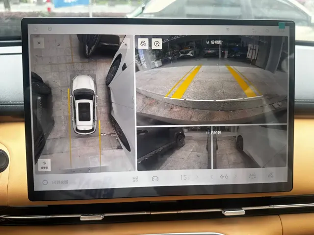 Geely Galaxy Starship 7 EM-i — Фото автомобиля 11