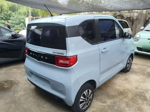 Wuling Hongguang Mini EV — Фото автомобиля 6