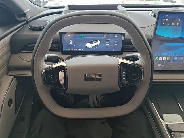 Geely Galaxy Xingyao 8 — Фото автомобиля 10