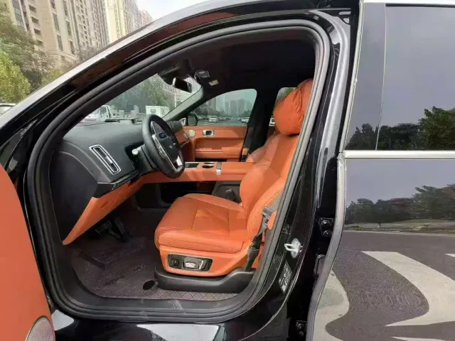 Li Auto L9 — Фото автомобиля 4