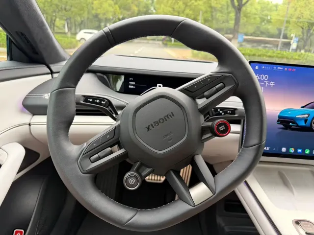 Xiaomi SU7 — Фото автомобиля 14