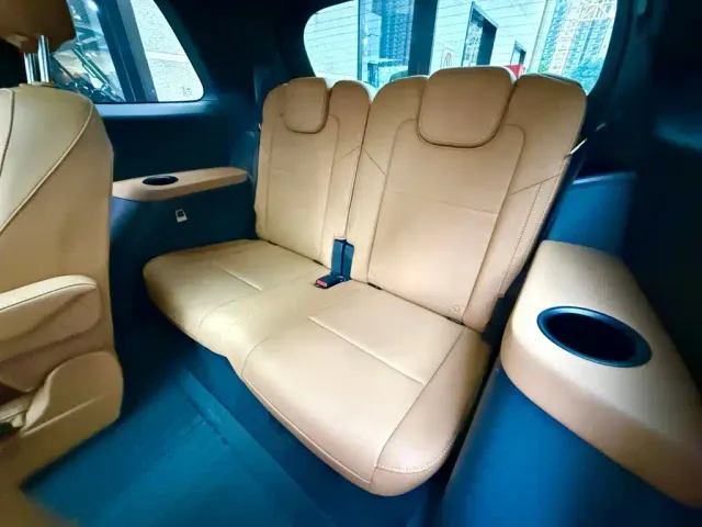 Li Auto ONE — Фото автомобиля 8