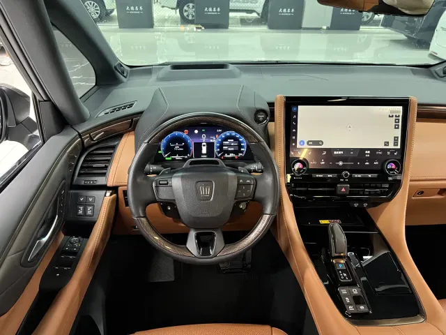 Toyota Vellfire — Фото автомобиля 19