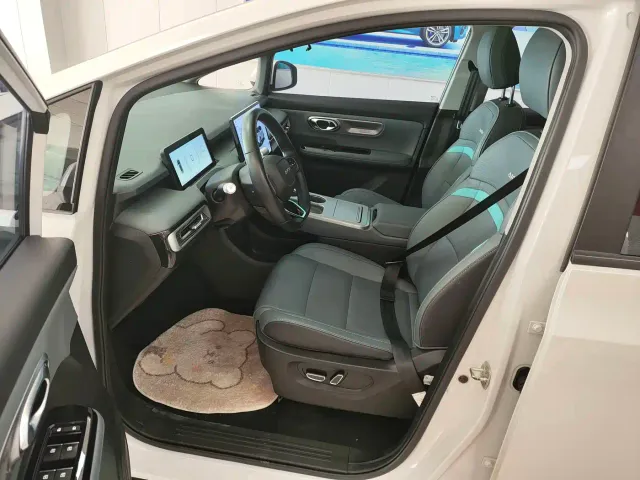 GAC Aion Y — Фото автомобиля 4