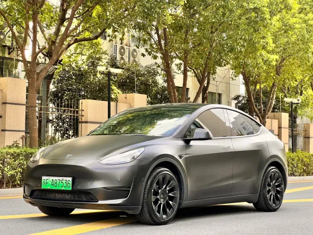 Фотография автомобиля — Tesla Model Y