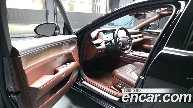 Genesis G90 Бензин 3.5 Turbo e-S/C AWD — Фото автомобиля 10