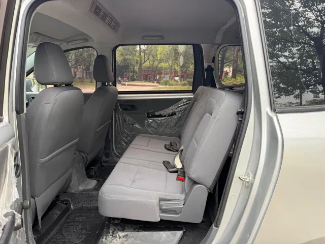 Wuling Hongguang — Фото автомобиля 5