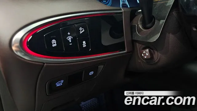 Genesis GV70 2.5T Бензин 2WD — Фото автомобиля 16